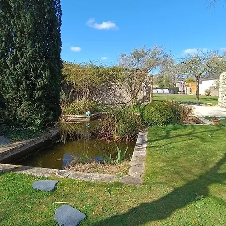 4 Personnes Avec Piscine Et Bain Nordique Proche Des Plages Du Debarquement Le Manoir (Calvados)
