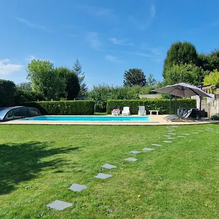 4 Personnes Avec Piscine Et Bain Nordique Proche Des Plages Du Debarquement Apartmán *