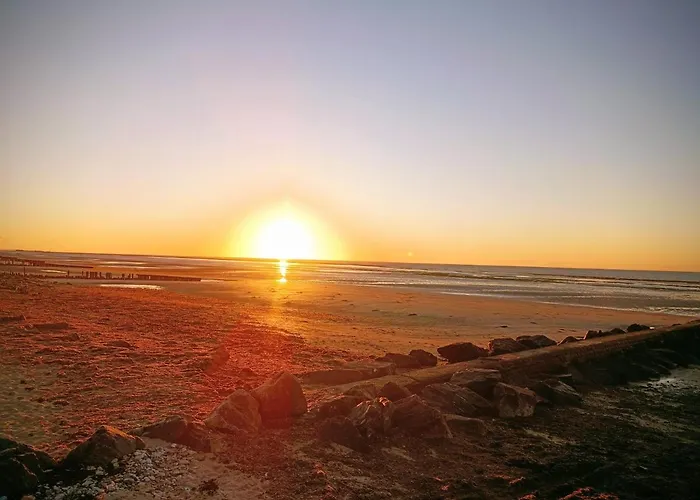 アパート 4 Personnes Avec Piscine Et Bain Nordique Proche Des Plages Du Debarquement