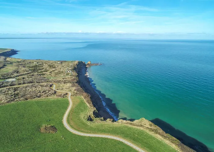 4 Personnes Avec Piscine Et Bain Nordique Proche Des Plages Du Debarquement Apartment *
