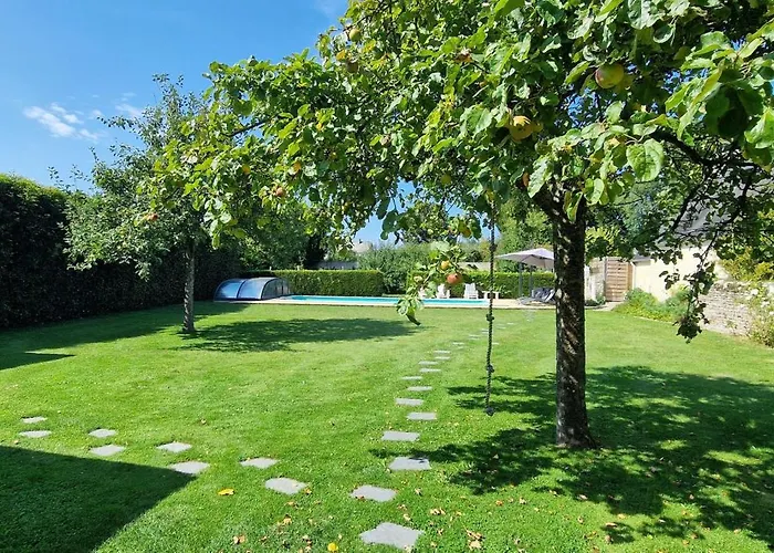 4 Personnes Avec Piscine Et Bain Nordique Proche Des Plages Du Debarquement * Le Manoir (Calvados)