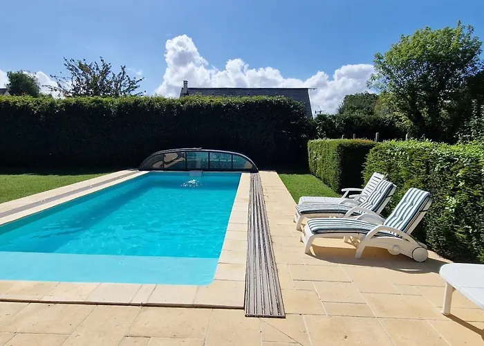 4 Personnes Avec Piscine Et Bain Nordique Proche Des Plages Du Debarquement アパート Le Manoir (Calvados)