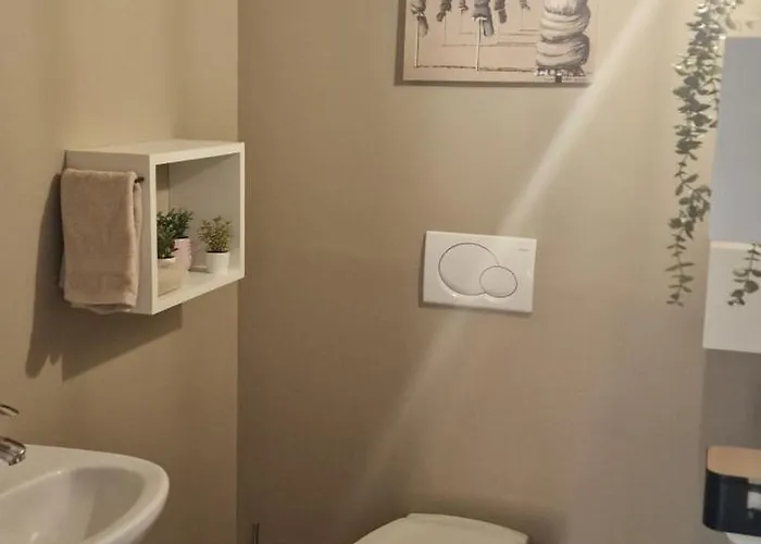 4 Personnes Avec Piscine Et Bain Nordique Proche Des Plages Du Debarquement Le Manoir (Calvados)